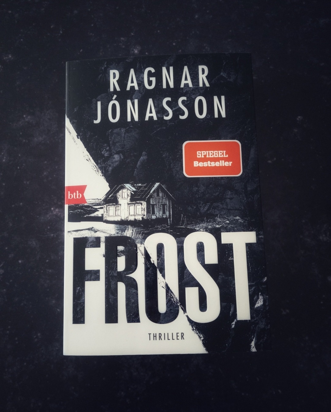 Frost – Ragnar Jónasson